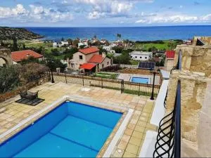 Bella Villas,3bedroomed , swimming pool & beach - Khoti Island