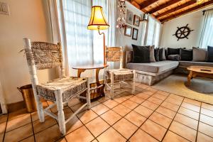 Casa Capitan - BEACHFRONT living