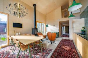 Villa Kuuru Hillside