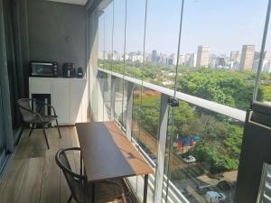 Maravilhoso Apto, prédio premiado, 40 metros 2 , uma suíte wide hilton garden, melhor localização de são paulo, metrô fradique coutinho, garagem inclusa