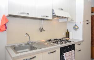 Cozy Apartment In Marina Di Ragusa