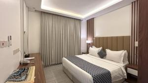 فندق قولد تاور