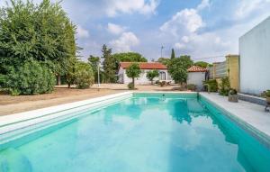 Awesome Home In Sevilla With Wifi