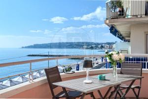 Appartamento Le Coq Vista Mare