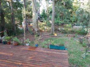 Casa isleña con bajada al río, plena naturaleza