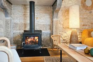 Maisons de vacances Gite romantique avec spa en Bourgogne : photos des chambres