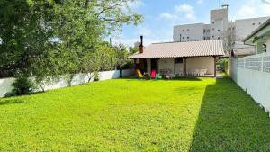 Casa Aconchegante a 100 metros da praia - NDI006