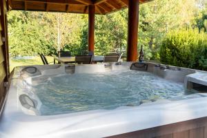 Grande Vendégház - 4hvězdičkové hotely ve městě Tata