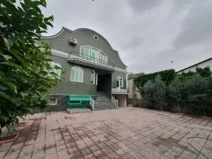 Частный дом 9 комнат - Dushanbe