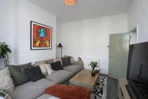 Nice Newport House - Rogerstone