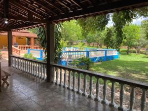 Chácara linda e espaçosa