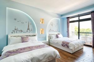 Phòng 4 Người Có Ban Công (Quadruple Room With Balcony)
