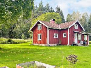 6 person holiday home in Brålanda-By Traum