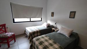 Apart Centro Paraná Apartamento entero 90m2, cochera privada para auto, excelente ubicación, a mts del Shopping Paso del Paraná, zona Parque y Peatonal