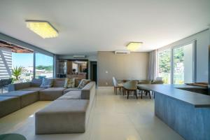 Varandas do Atlântico 502A - Cobertura 3 quartos em condomínio de luxo à beira mar de Bombas