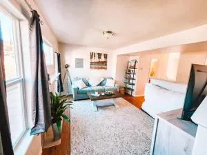 Palmer Lake near AF Academy Pet Friendly King Bed 4 TVs - Monument