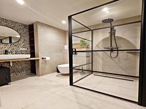 Cozy holiday home with hot tub