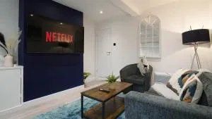 Modern Luxury Home - Pool Table - Prime Location! - 沃克索普