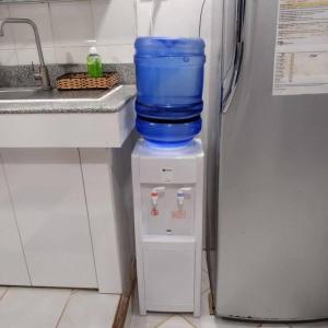 CheapEntireHouse Mel Place in Mandaue with Netflix for 5pax or more
