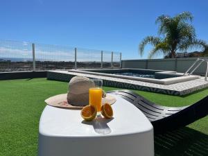 Ocean view by Charmes B