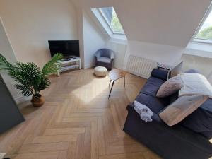 Loft apartment with skyline views of Canary Wharf