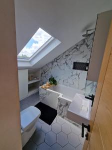 Loft apartment with skyline views of Canary Wharf