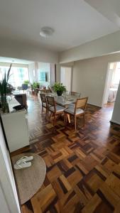 APTO CALÇADÃO CENTRAL! a PASSOS DA PRAIA