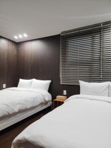 J House - Free Airport Pick-up for Stays of 4 Nights or More