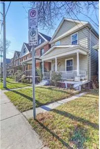 H men's dormitory - Burlington