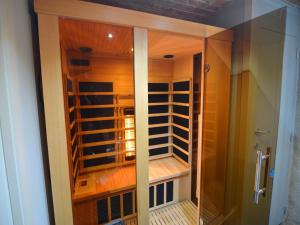 Getaway with Sauna in Falaën