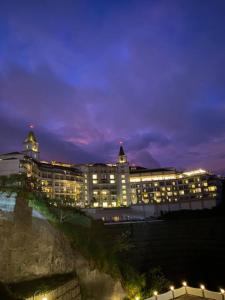 Twin Lakes Vineyard Residences Tagaytay Shiraz Building