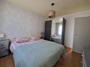 Maisons de vacances Holiday Home in Paimpol near Beach : photos des chambres