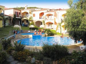Apartment with pool in the Residence Badus