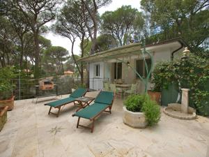 Luxurious Holiday Home in Tuscany near the beach