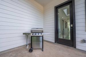 Boho-Mod Studio at East Downtown