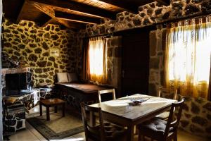 Paliokastro Guesthouse Orini-Korinthia Greece