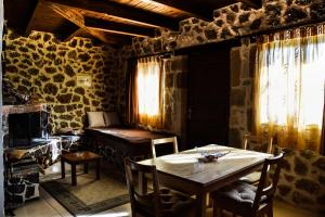 Paliokastro Guesthouse Korinthia Greece