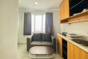 Comfort 1BR at Patraland Urbano Apartment By Travelio
