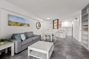 Charlesworth Bay Beach Resort