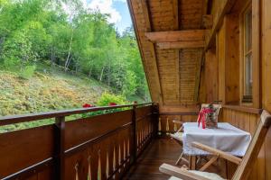 Apartment mit Balkon