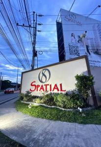 Easy Access Modern Suite at 8 Spatial