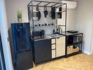 One bed modern detached holiday home - off street parking