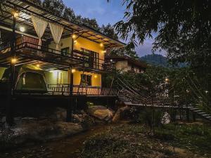 บ้านชมธาร บ้านสวนสราญชล