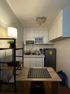 Cozy 1BR Condo Unit at 8 Spatial - Pequeno