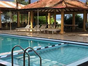 Hikkaduwa villa on the beach - Rathgama