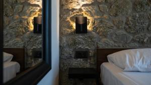 StoneManor 3