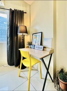 Near MOA Manila Bay Airport via NAIAX Balcony-Pool View WiFi SHELL Residences