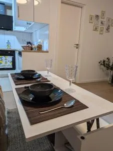 2 Zimmer Apartment mit Balkon - Schlat