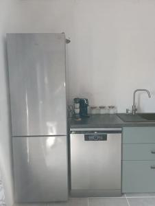 maisonnette provençale piscine le petit colibri