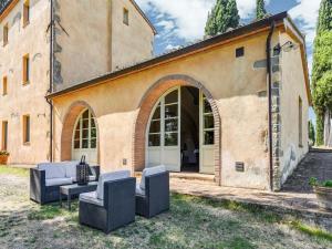 Comfortable apartment with stunning views, near hot springs